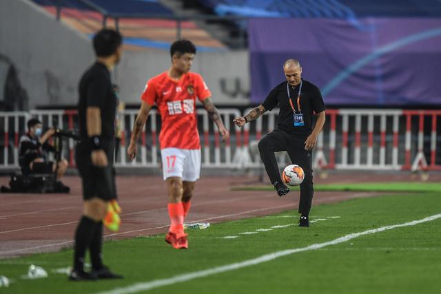 德里赫特：世界不会因一场比赛而改变